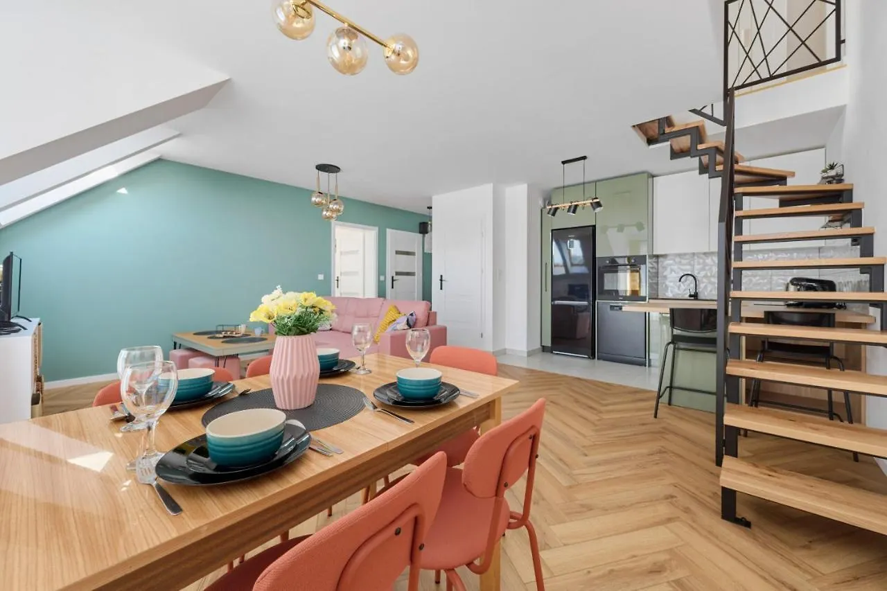 Spacious Family Apartment With Free Garage By Noclegi Renters Wroclaw
