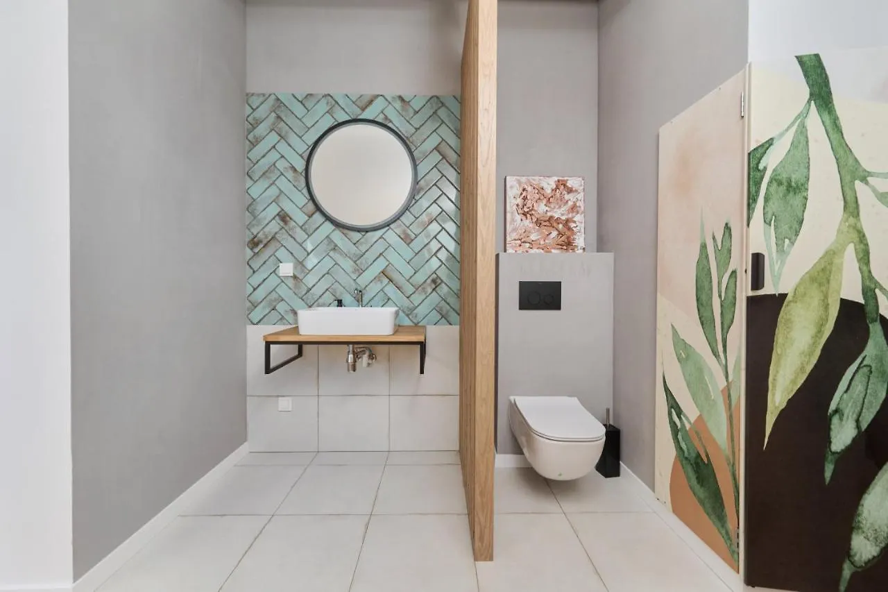 Spacious Family Apartment With Free Garage By Noclegi Renters Wroclaw